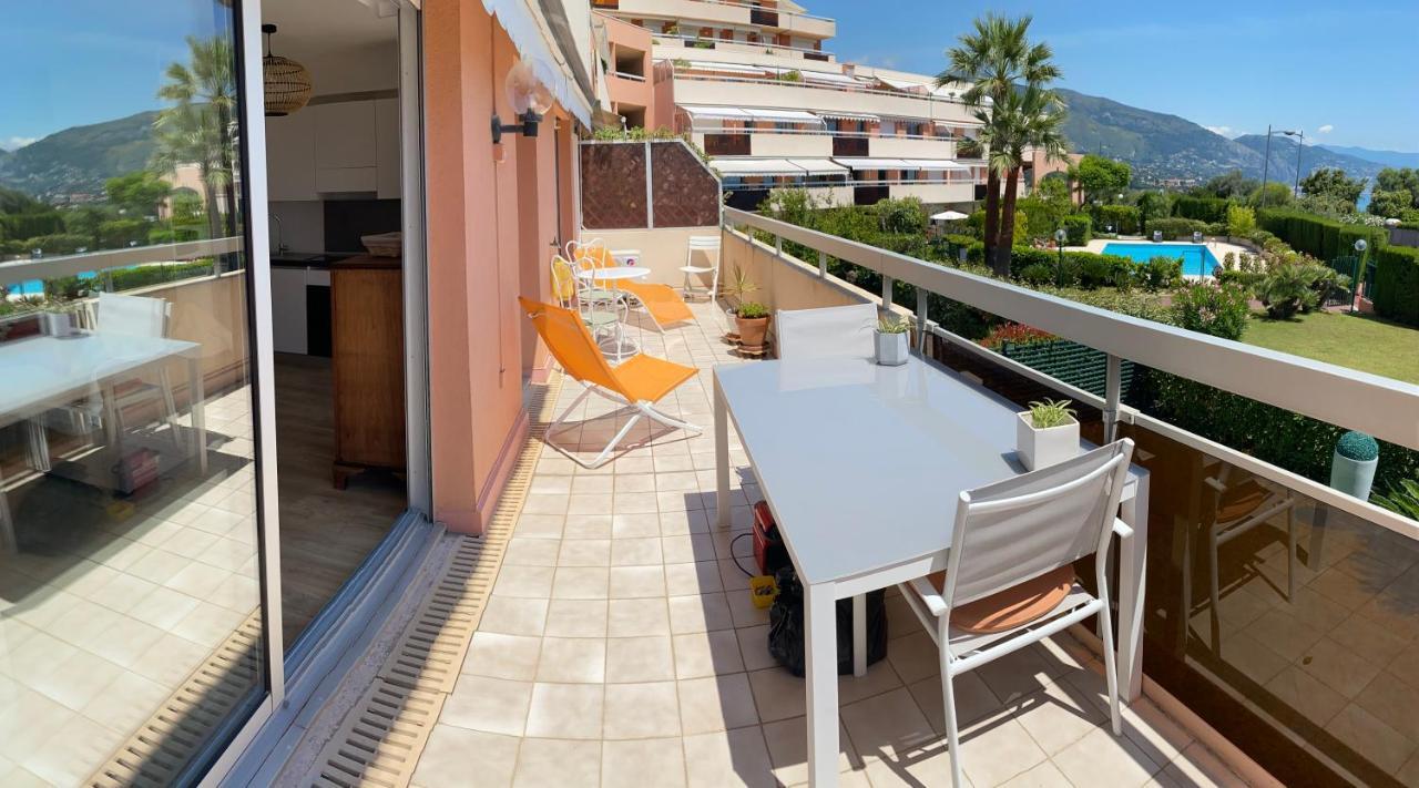 Superbe 2P vue mer, ensoleillé, piscine Roquebrune-Cap-Martin Exterior foto