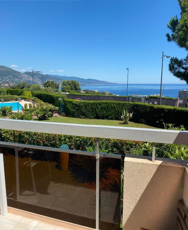 Superbe 2P vue mer, ensoleillé, piscine Roquebrune-Cap-Martin Exterior foto