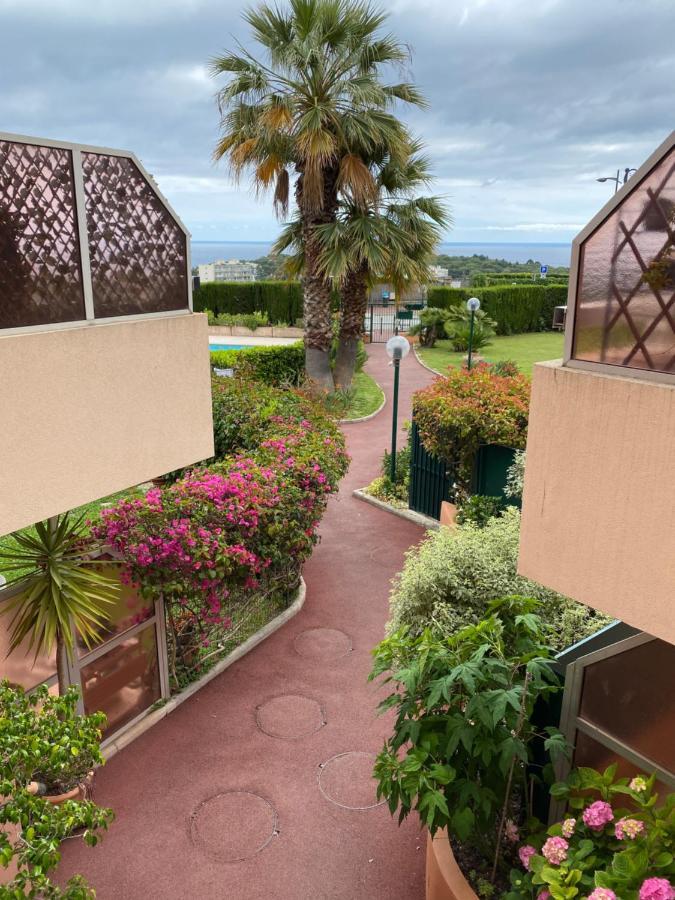 Superbe 2P vue mer, ensoleillé, piscine Roquebrune-Cap-Martin Exterior foto