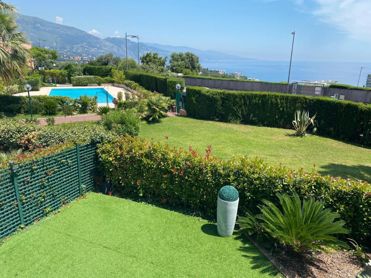Superbe 2P vue mer, ensoleillé, piscine Roquebrune-Cap-Martin Exterior foto