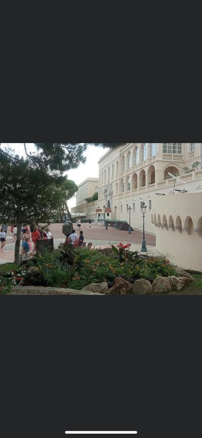 Superbe 2P vue mer, ensoleillé, piscine Roquebrune-Cap-Martin Exterior foto